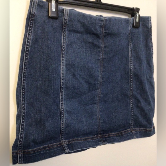 Wild fable denim stretch mini skirt size 12 - Picture 3 of 5